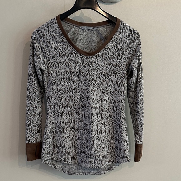 Athleta Tops - Athleta Brown Chevron Top